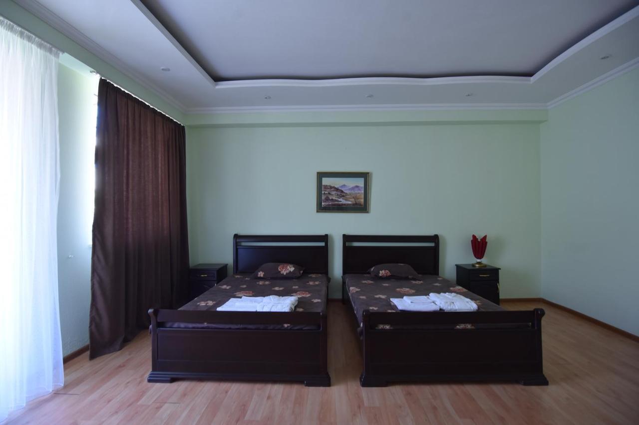 Hotel Vake Palace Тбилиси Экстерьер фото
