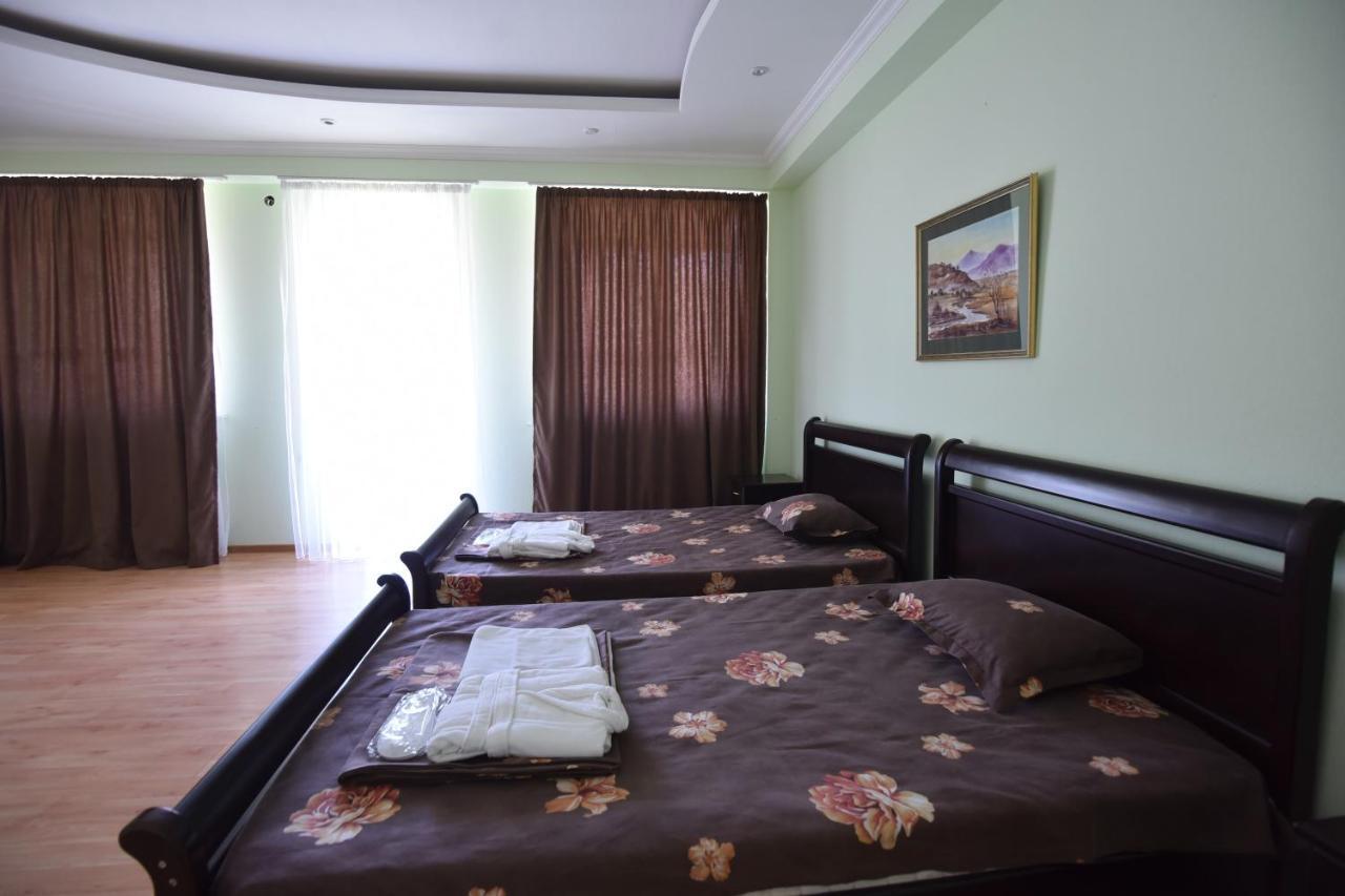 Hotel Vake Palace Тбилиси Экстерьер фото