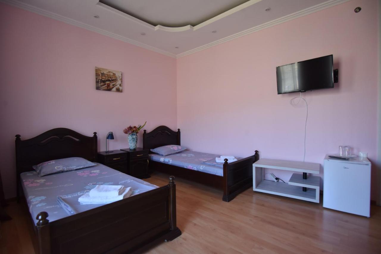 Hotel Vake Palace Тбилиси Экстерьер фото