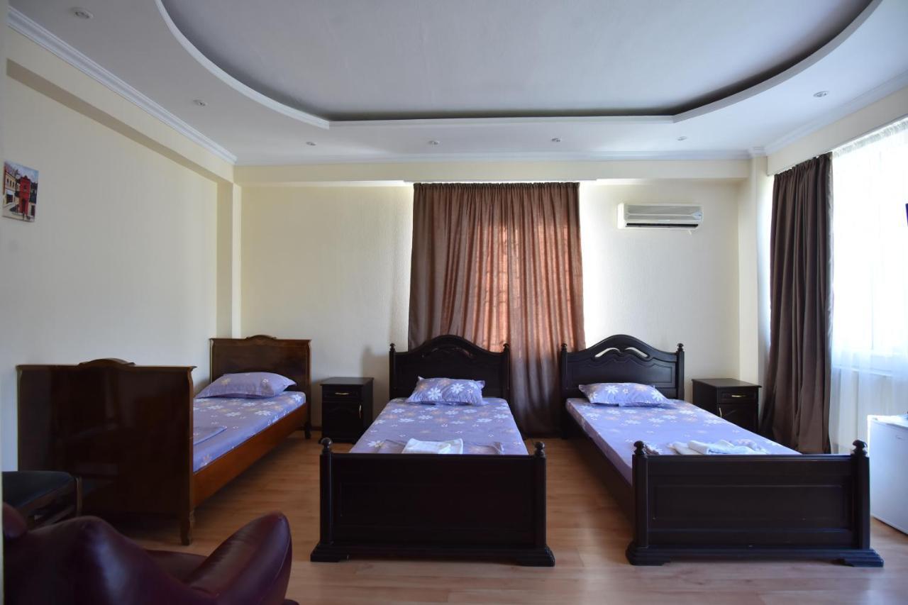Hotel Vake Palace Тбилиси Экстерьер фото